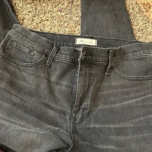 Madewell ankle jean ripped knees
